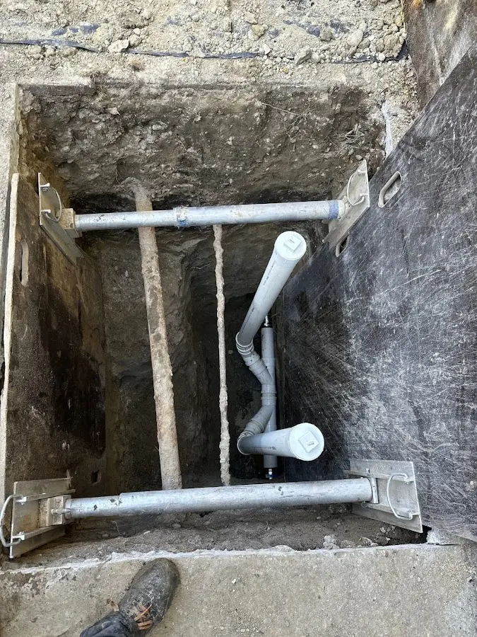 Experienced plumber completing Gas Line Repair work in South Londonderry